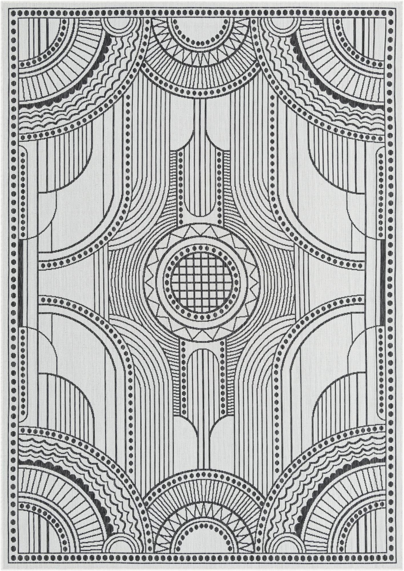 7' x 10' Easy-Clean Traditional Indoor / Outdoor Rug