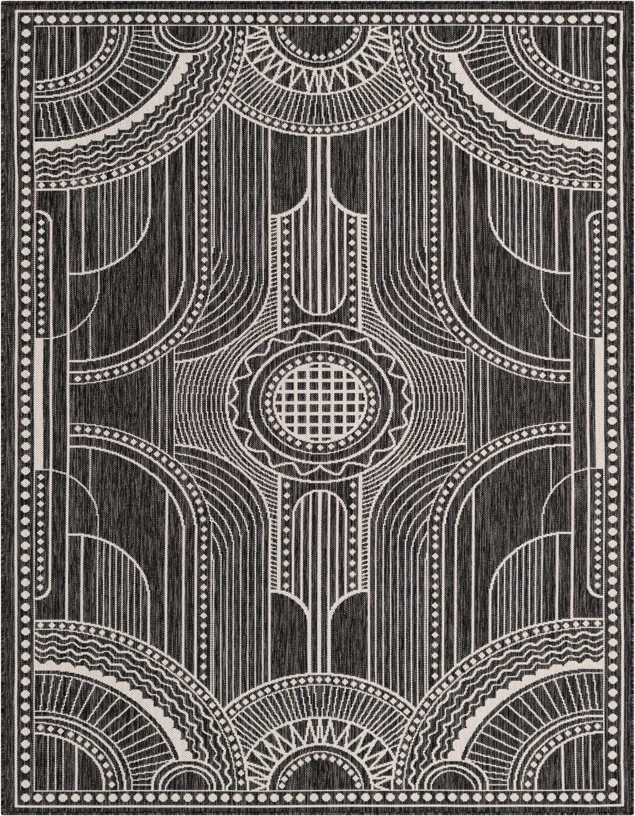 5' 3 x 8' Easy-Clean Traditional Indoor / Outdoor Rug