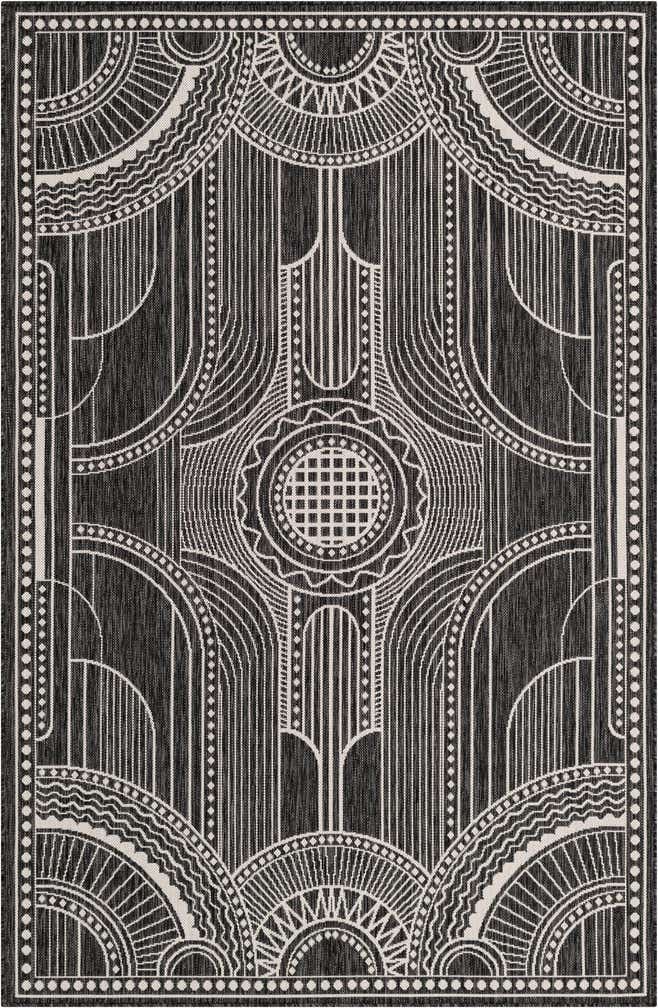 5' 3 x 8' Easy-Clean Traditional Indoor / Outdoor Rug