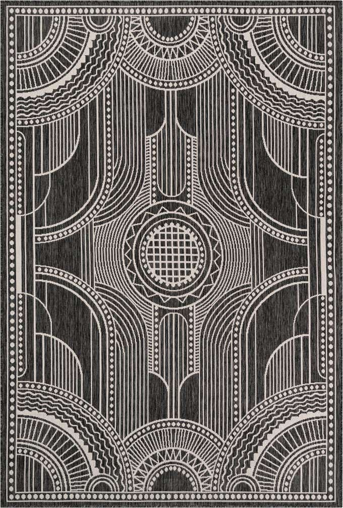 6' 1 x 9' Easy-Clean Traditional Indoor / Outdoor Rug