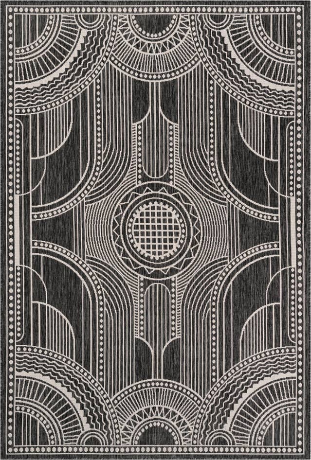 Detail image of 6' 1 x 9' Easy-Clean Traditional Indoor / Outdoor Rug