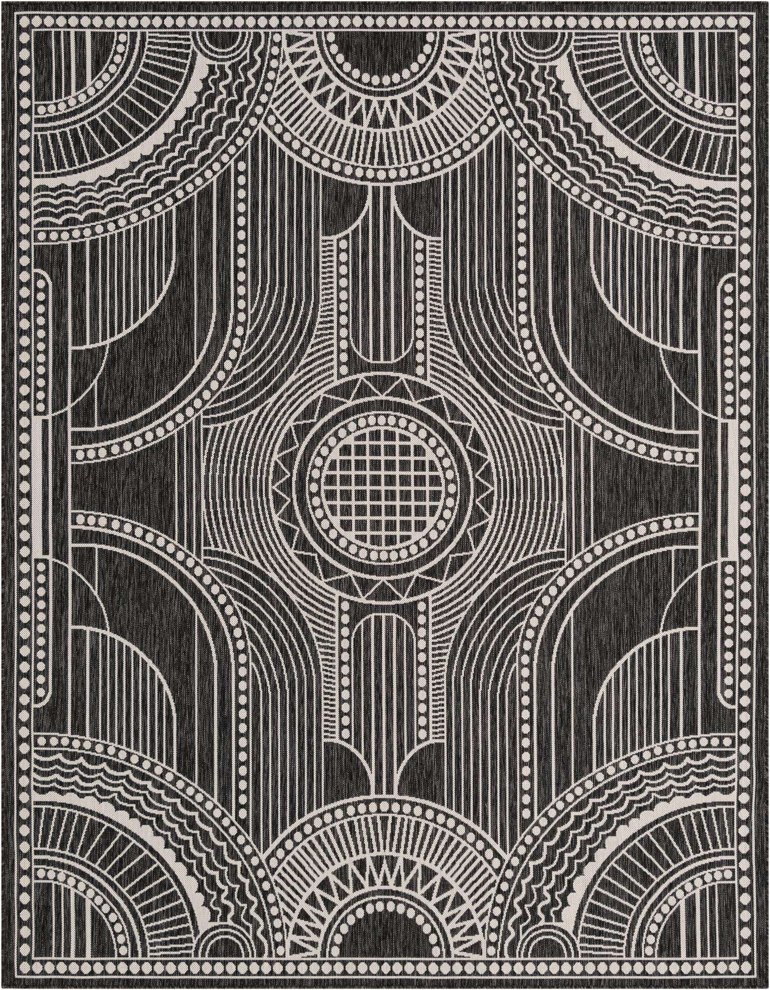 7' 10 x 10' Easy-Clean Traditional Indoor / Outdoor Rug