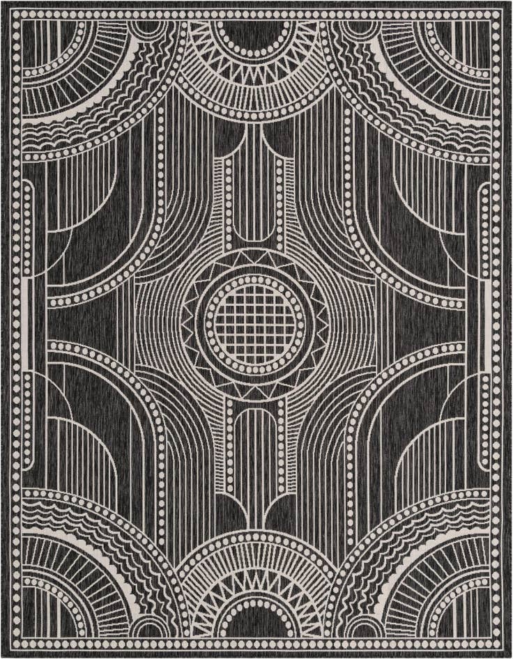 Detail image of 7' 10 x 10' Easy-Clean Traditional Indoor / Outdoor Rug