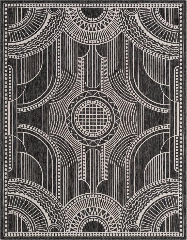 Detail image of 7' 10 x 10' Easy-Clean Traditional Indoor / Outdoor Rug