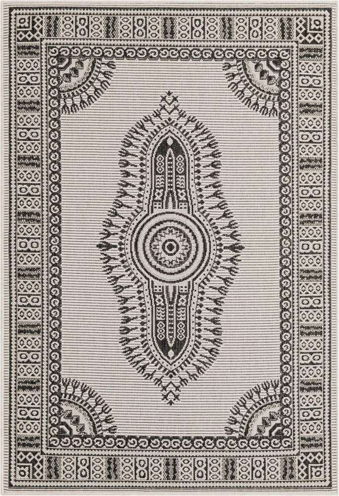4' x 6' Easy-Clean Traditional Indoor / Outdoor Rug