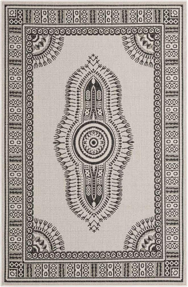 5' 3 x 8' Easy-Clean Traditional Indoor / Outdoor Rug