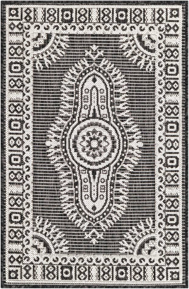 Detail image of 2' x 3' Easy-Clean Traditional Indoor / Outdoor Rug