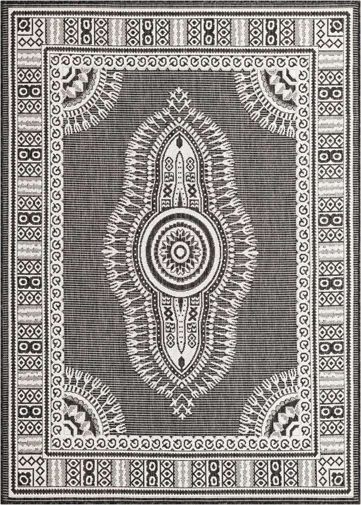 5' 3 x 7' Easy-Clean Traditional Indoor / Outdoor Rug