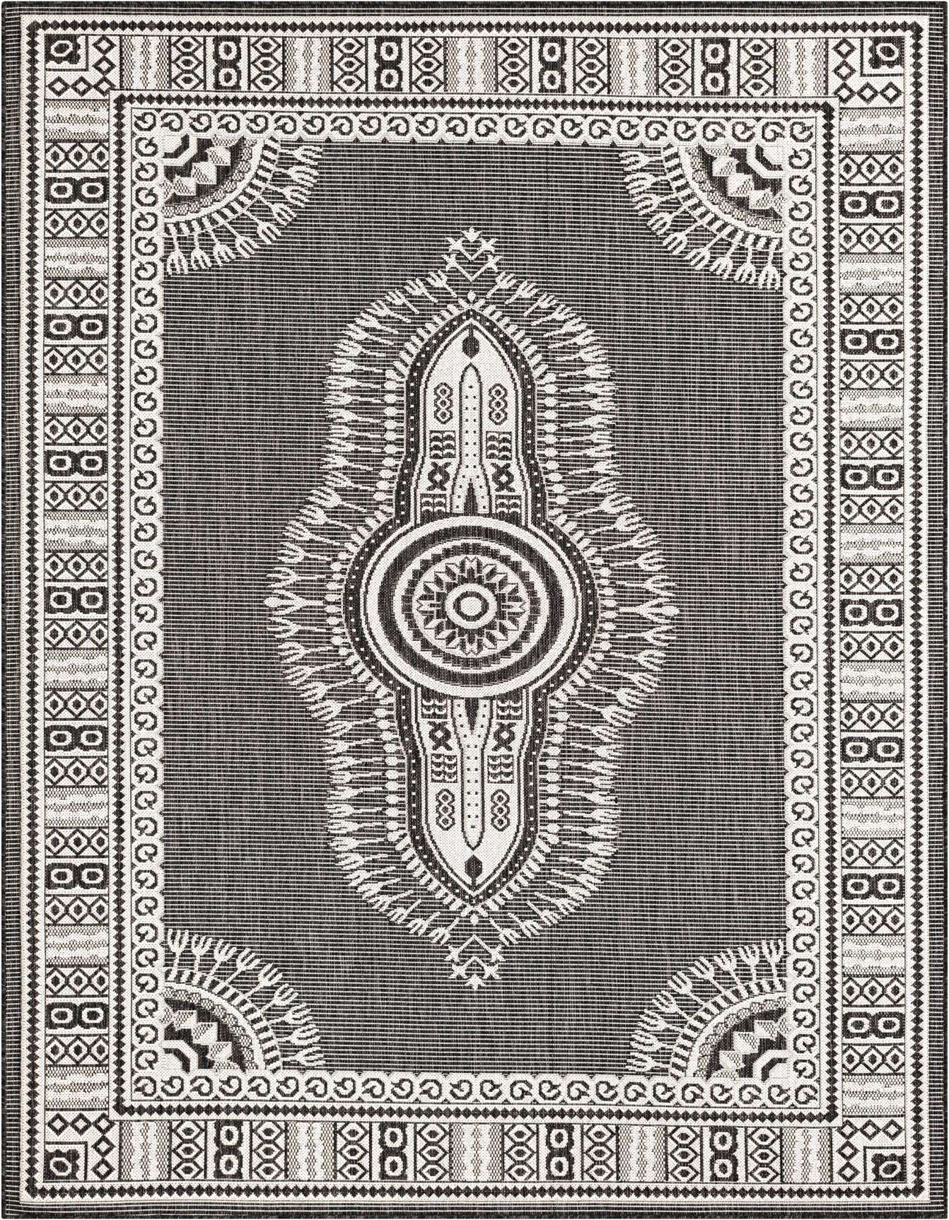 6' x 9' Easy-Clean Traditional Indoor / Outdoor Rug