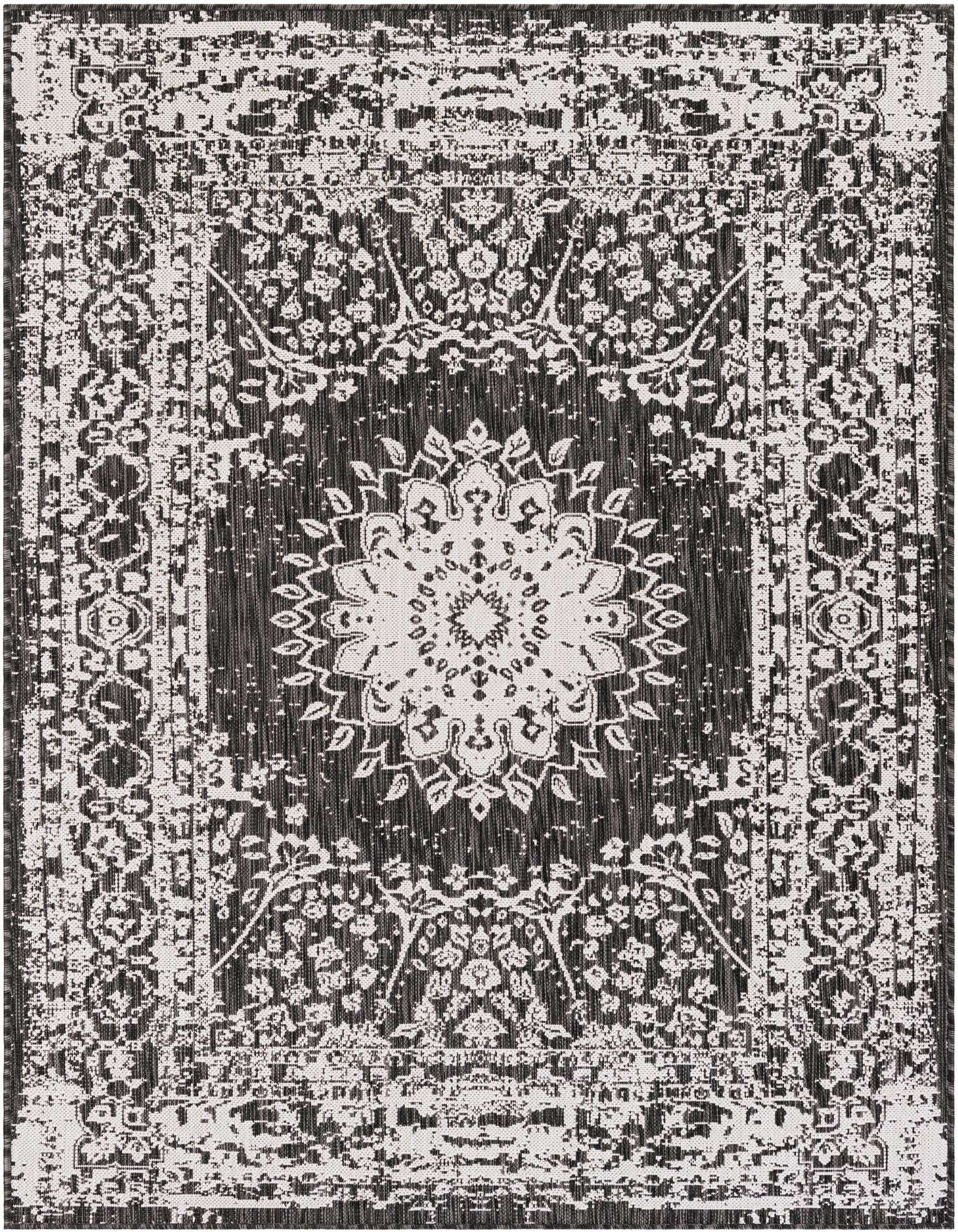 5' 3 x 7' Easy-Clean Traditional Indoor / Outdoor Rug