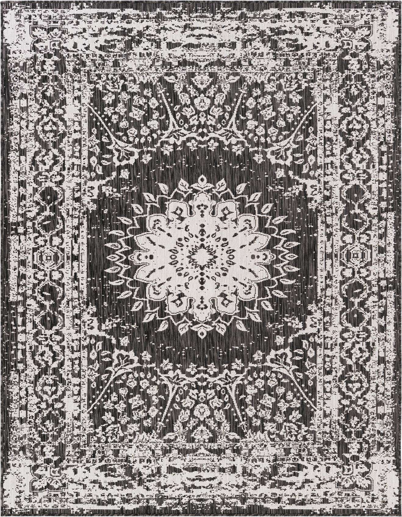 5' 3 x 8' Easy-Clean Traditional Indoor / Outdoor Rug