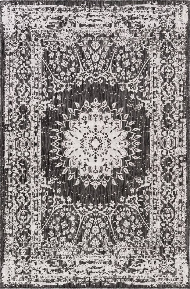 Detail image of 5' 3 x 8' Easy-Clean Traditional Indoor / Outdoor Rug