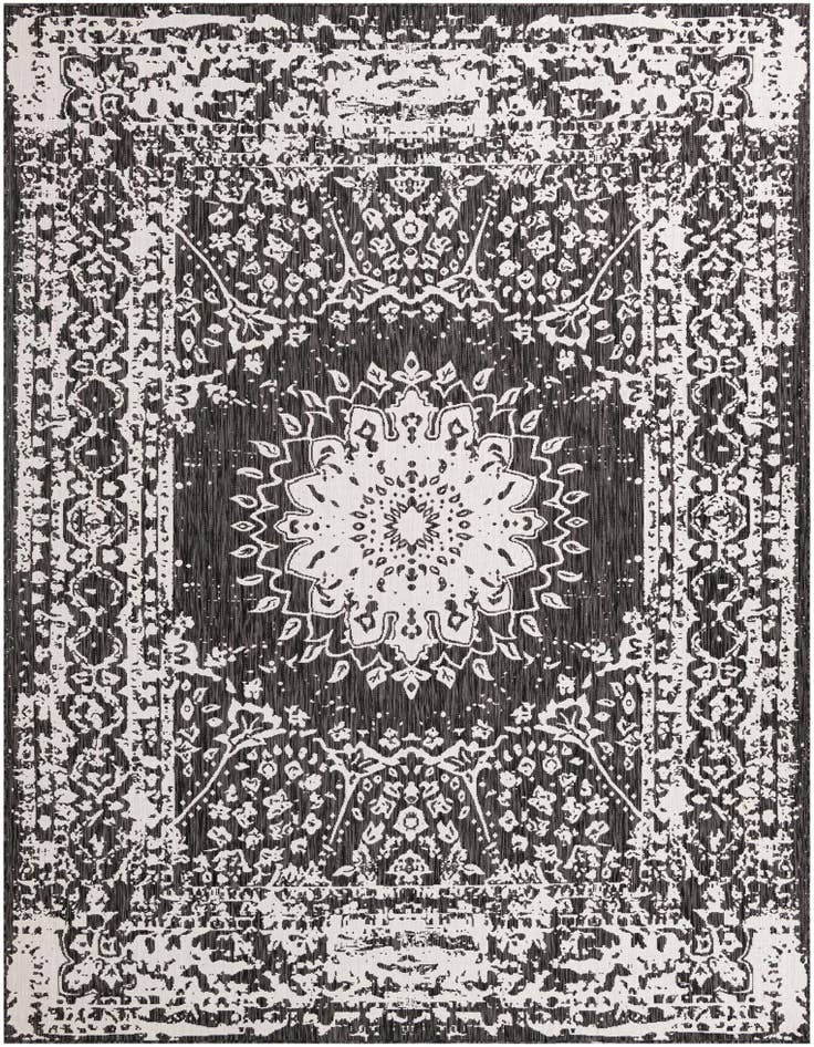 Detail image of 9' x 12' Easy-Clean Traditional Indoor / Outdoor Rug