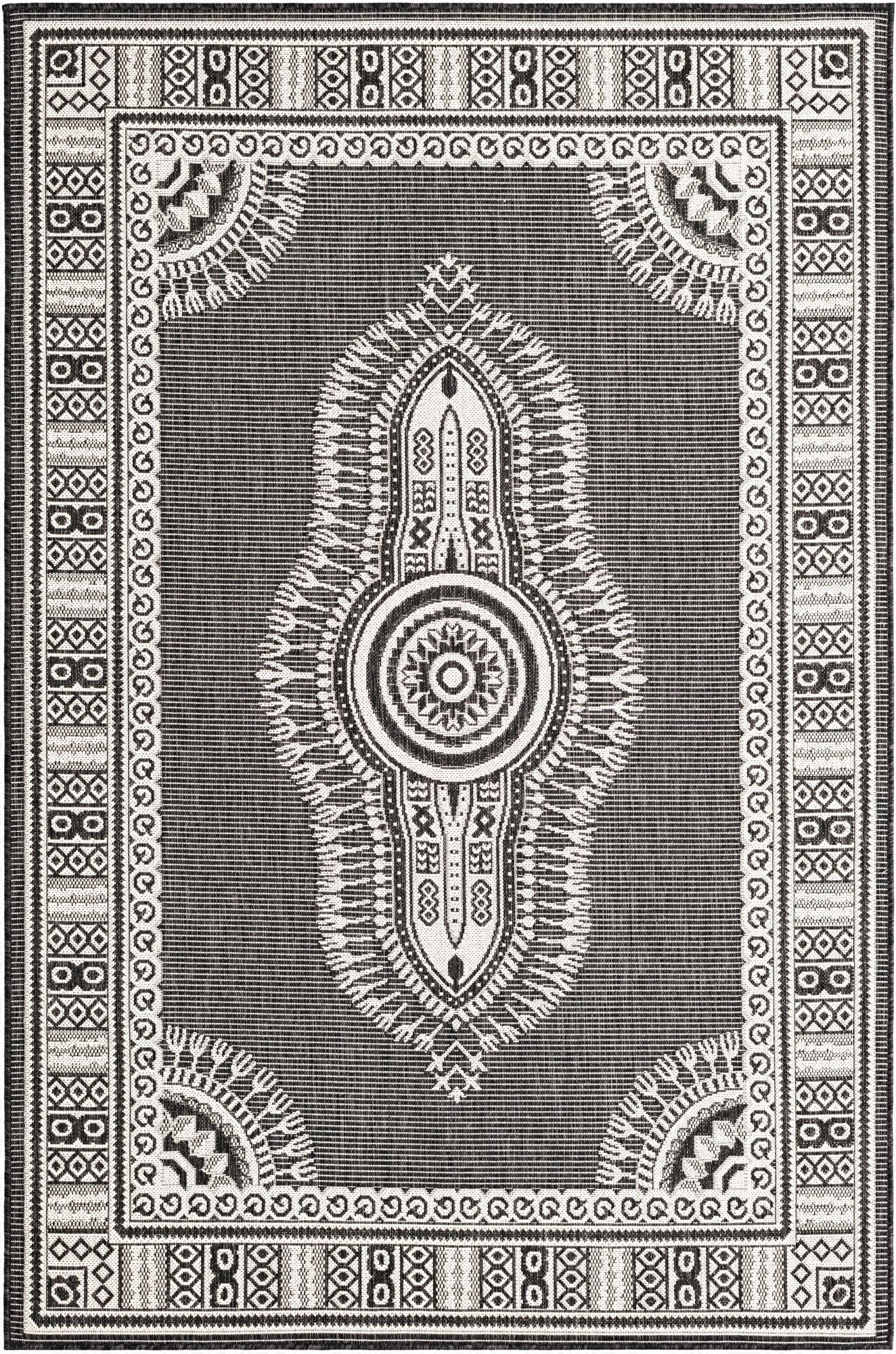 5' 3 x 8'  Washable Traditional Indoor / Outdoor Rug