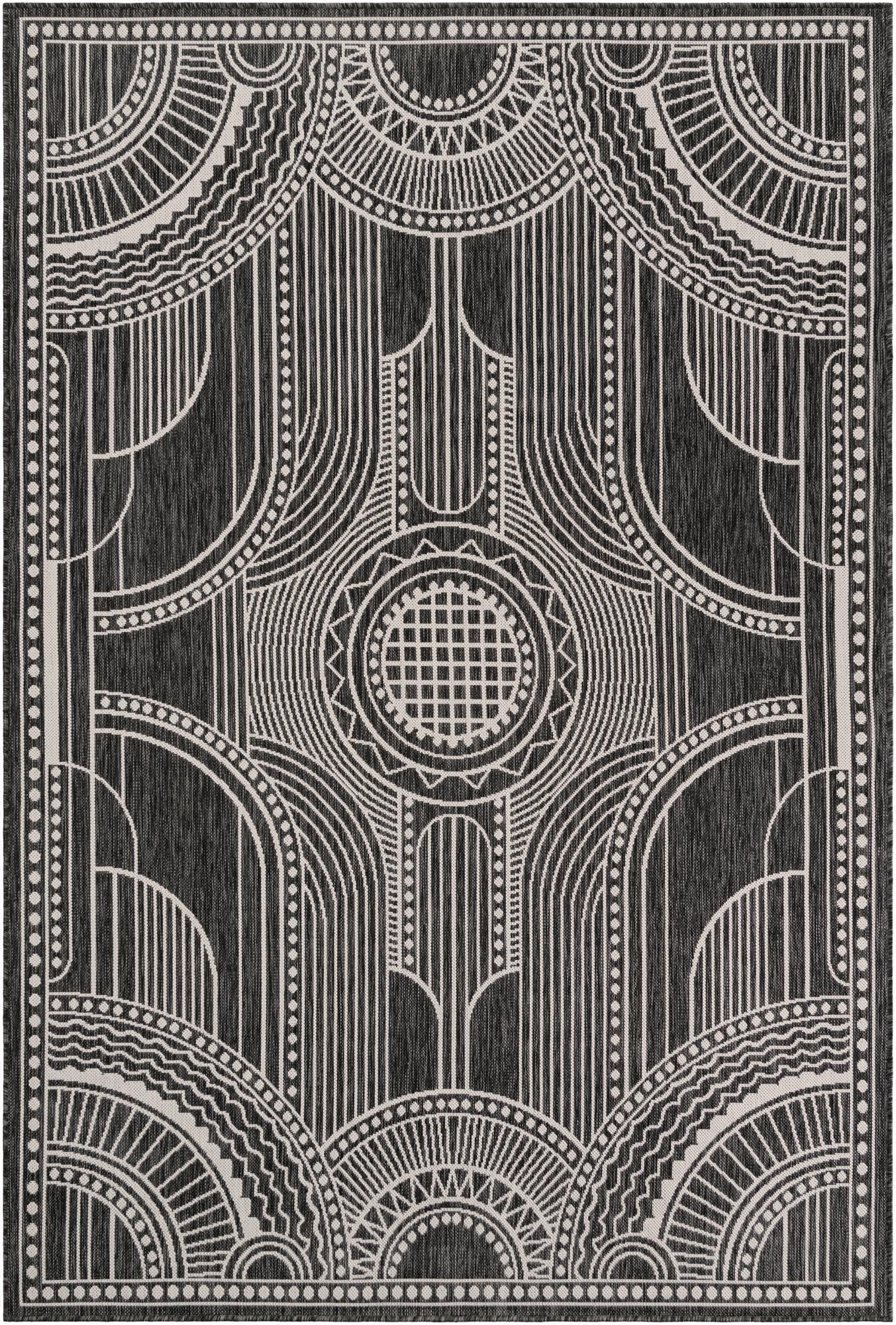 6' 1 x 9'  Washable Traditional Indoor / Outdoor Rug