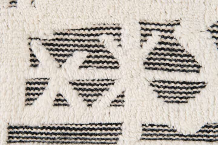 5' x 8' Hand Woven Prismatic Rug