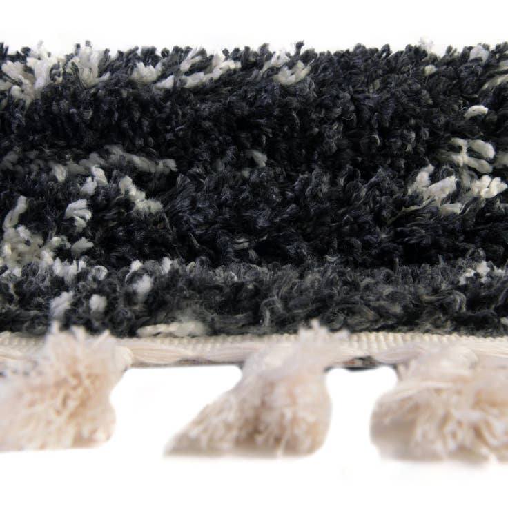 Detail image of 9' x 12' Serenity Shag Rug