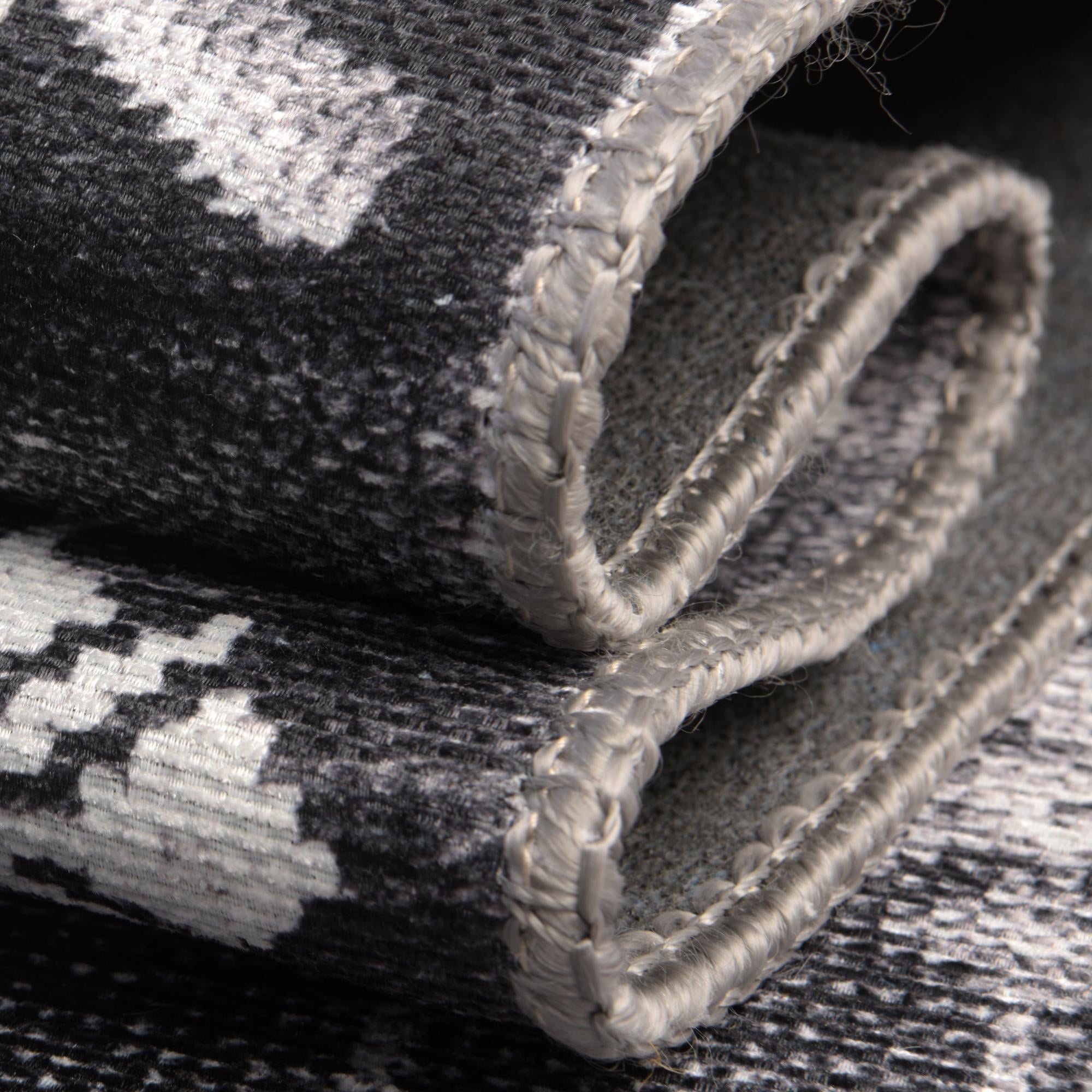 3' 6 x 5' 6 Washable Timeless Rug