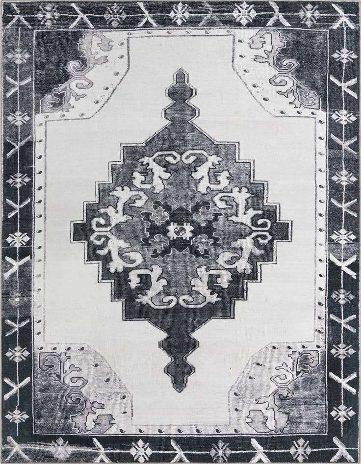 Detail image of 8' 4 x 12' Washable Timeless Rug