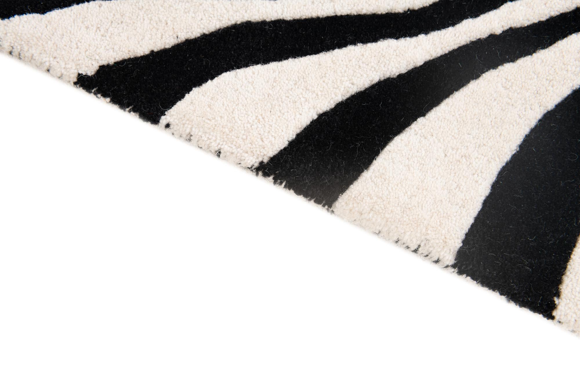 4' x 5' 10 Vortex Wool Rug