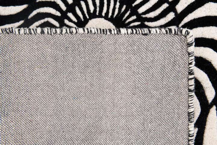 4' x 5' 10 Vortex Wool Rug