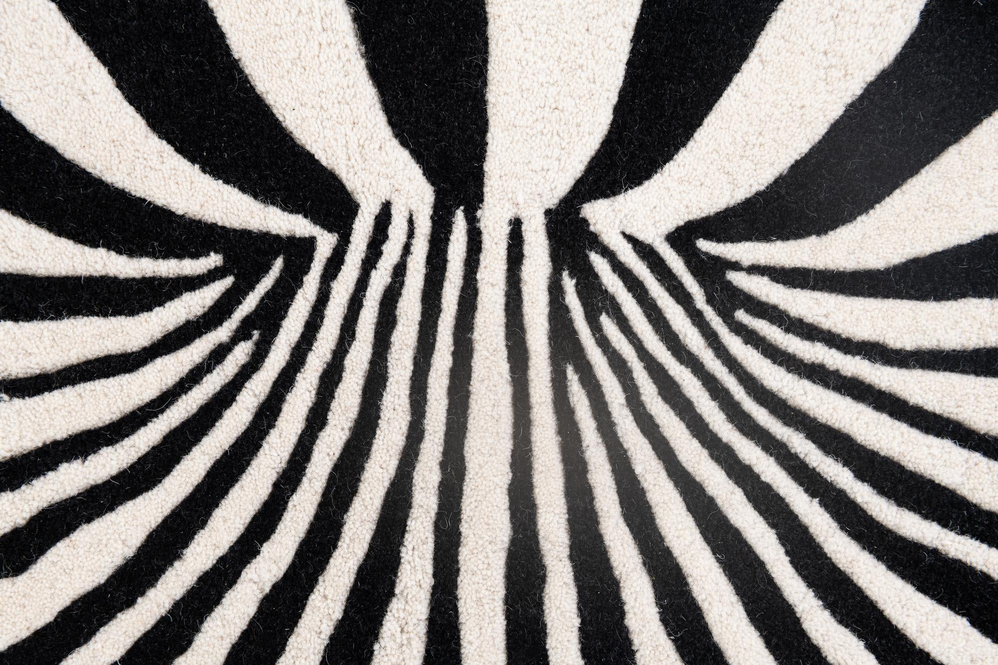 4' x 5' 10 Vortex Wool Rug