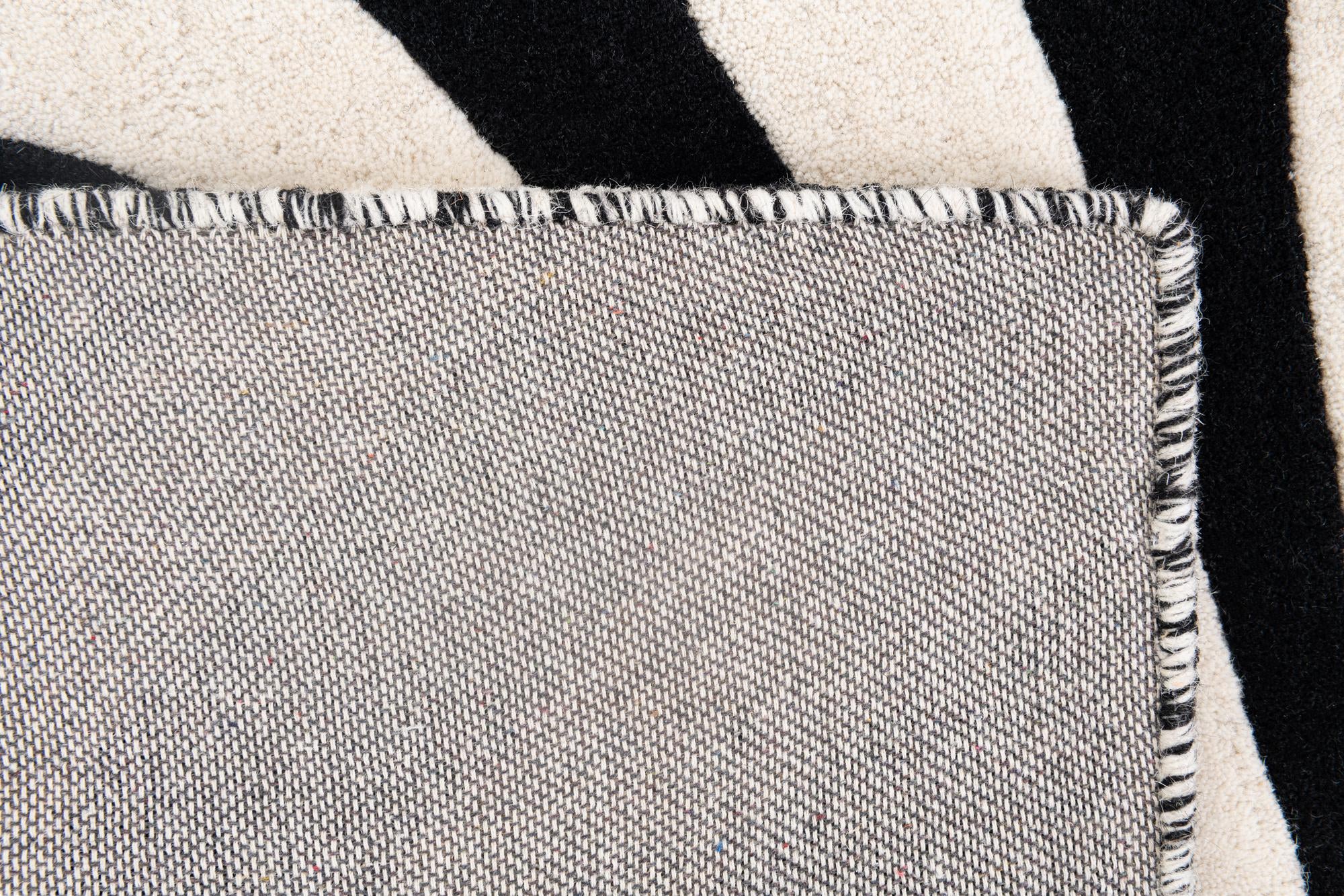 4' x 5' 10 Vortex Wool Rug