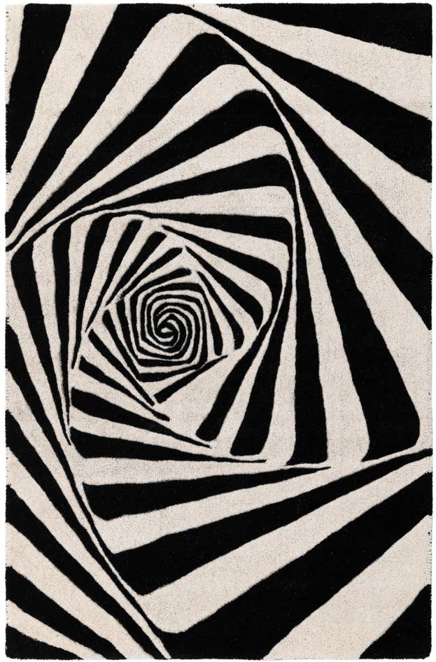 Detail image of 3' 3 x 5' 3 Vortex Wool Rug