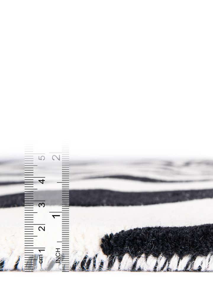 5' 1 x 8' Vortex Wool Rug
