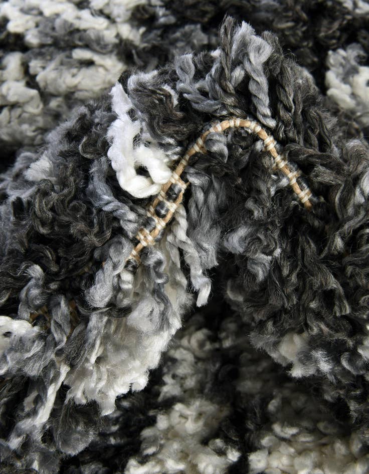 Detail image of 160cm x 160cm Lagom Shag Round Rug