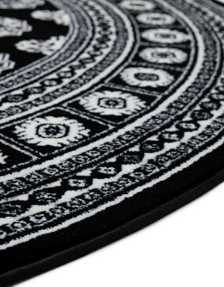 7' 10 x 7' 10 Bokhara Round Rug