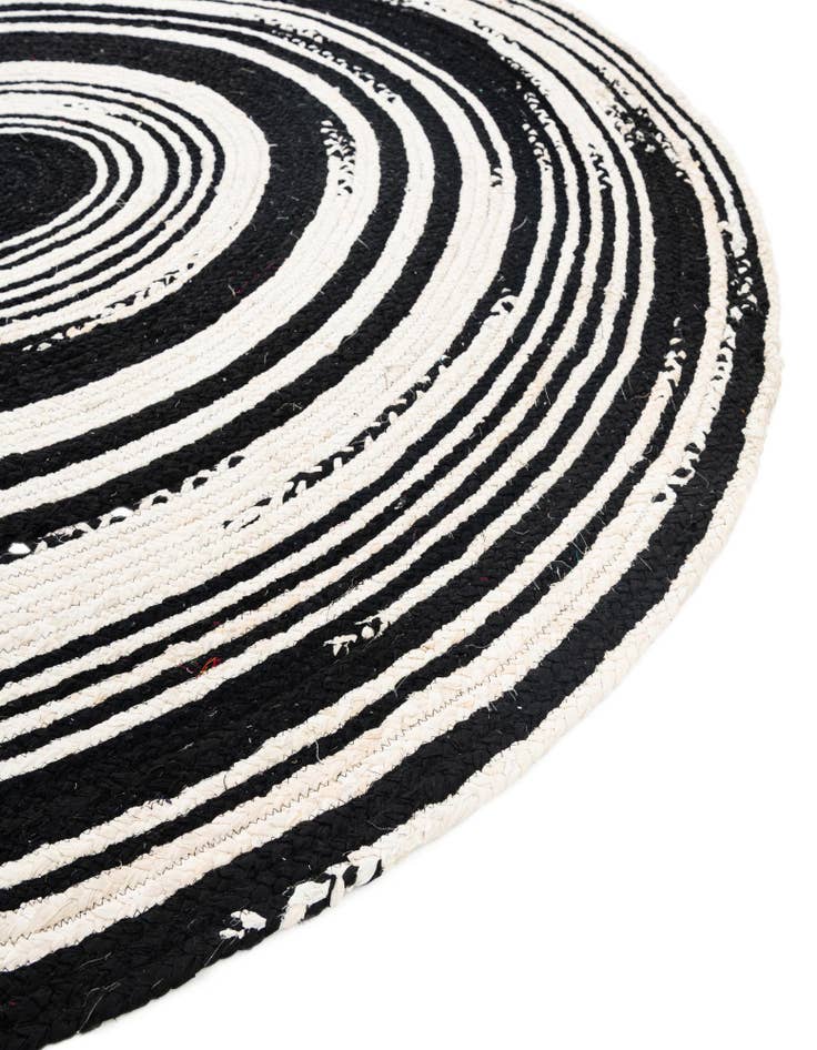 Detail image of 3' 3 x 3' 3  Hand Braided Chindi Round Rug