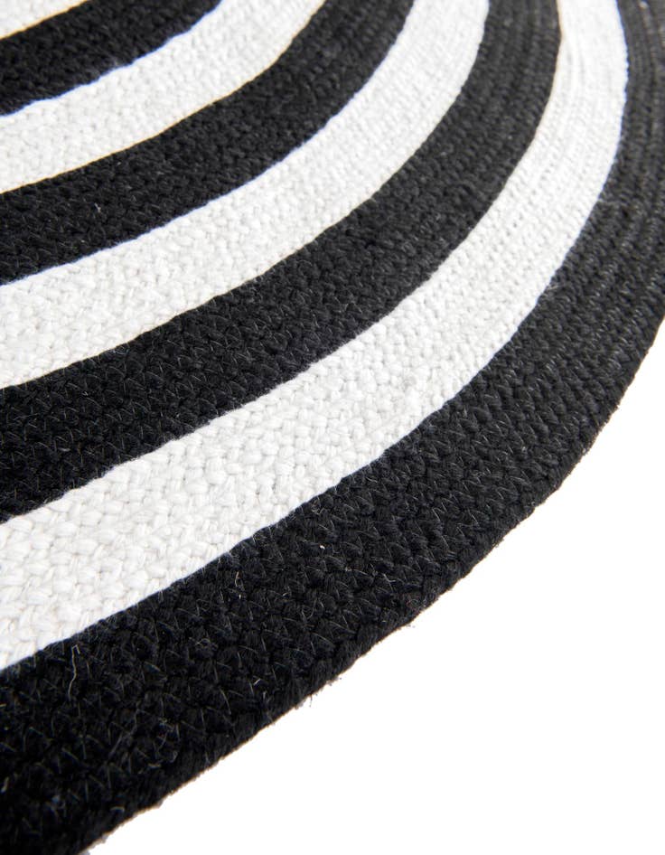 Detail image of 10' x 10' Easy-Clean Eco Verse Washable Indoor / Outdoor Round Rug
