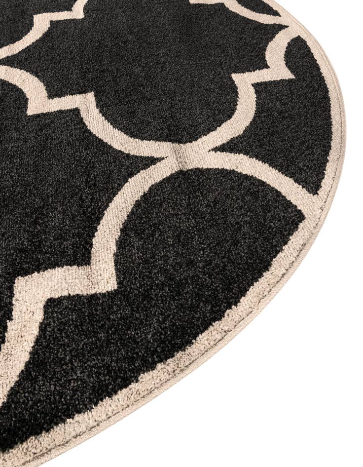 Detail image of 6' x 6' Lattice Round Rug