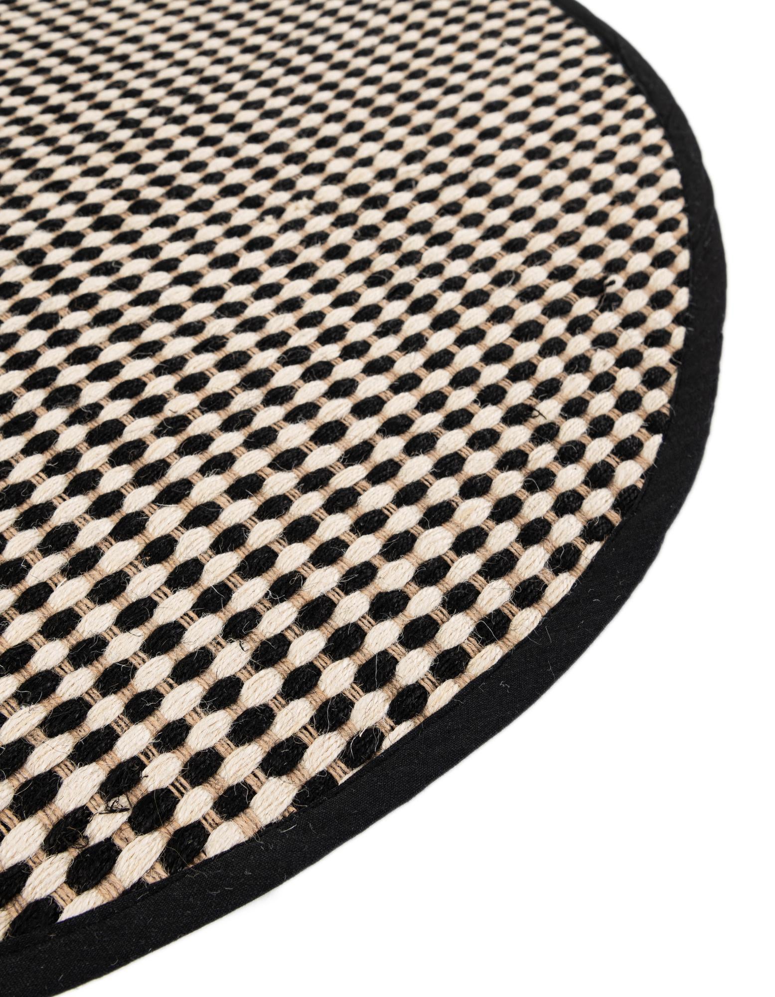 7' 10 x 7' 10 Hand Woven Laurel Handwoven Jute Round Rug