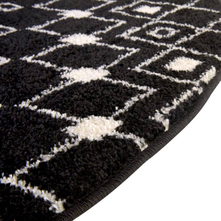 Detail image of 6' x 6' Moroccan Trellis Round Rug