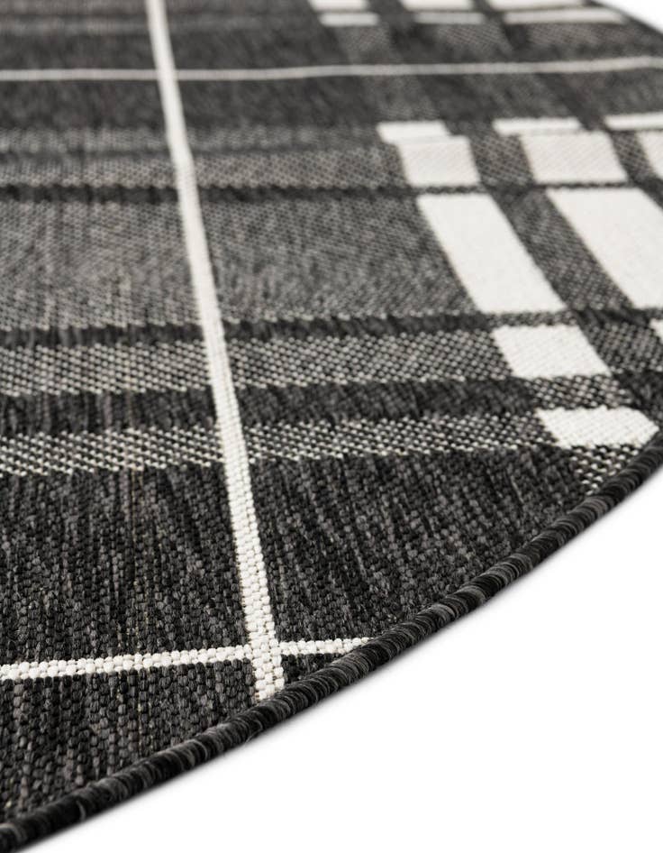 Detail image of 3' x 3' Easy-Clean Checkered Indoor / Outdoor Round Rug