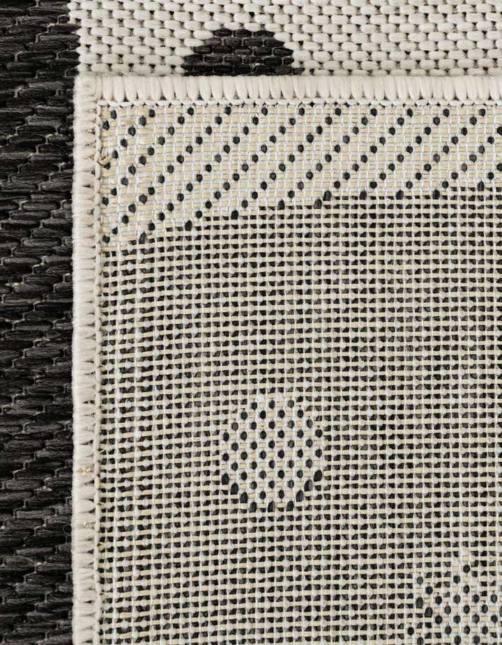 3' x 3' Easy-Clean Holiday Indoor / Outdoor Round Rug