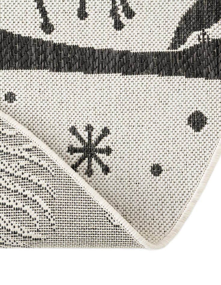 Detail image of 3' x 3'  Washable Holiday Indoor / Outdoor Round Rug