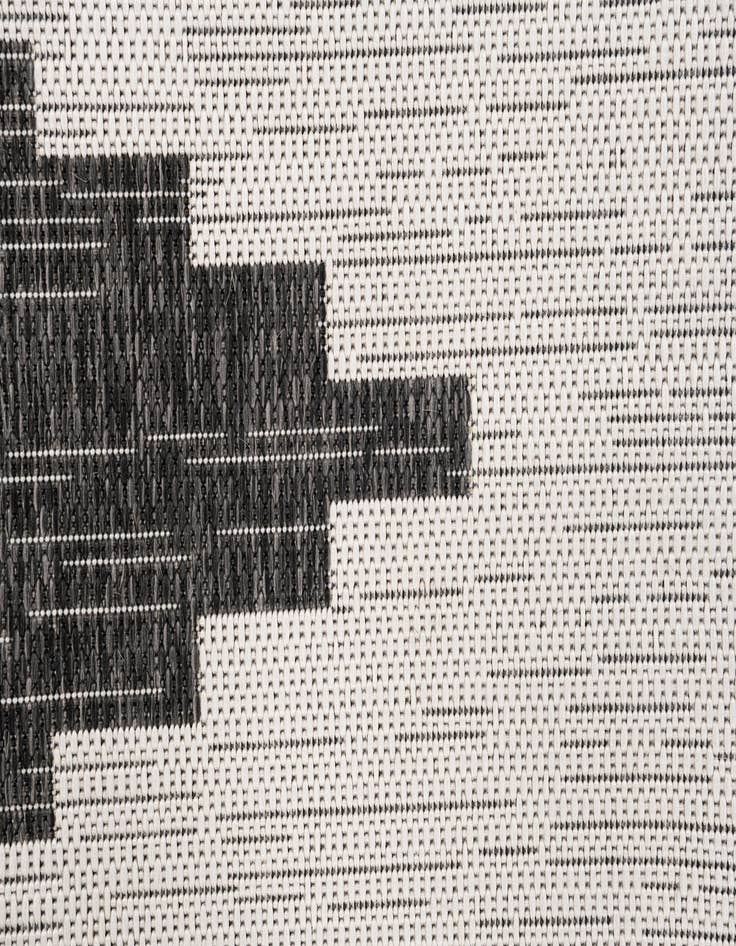 Detail image of 5' 2 x 5' 4 Washable Modern Indoor / Outdoor Round Rug