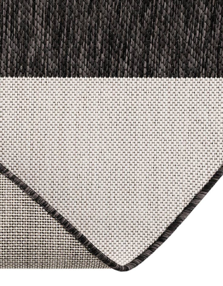 Detail image of 6' x 6' Easy-Clean Modern Indoor / Outdoor Round Rug