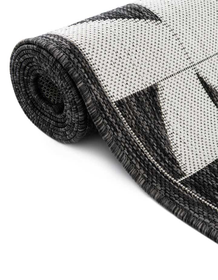 12' x 12' Easy-Clean Modern Indoor / Outdoor Round Rug