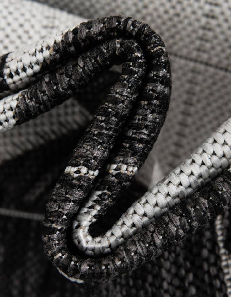 Detail image of 12' x 12'  Washable Modern Indoor / Outdoor Round Rug