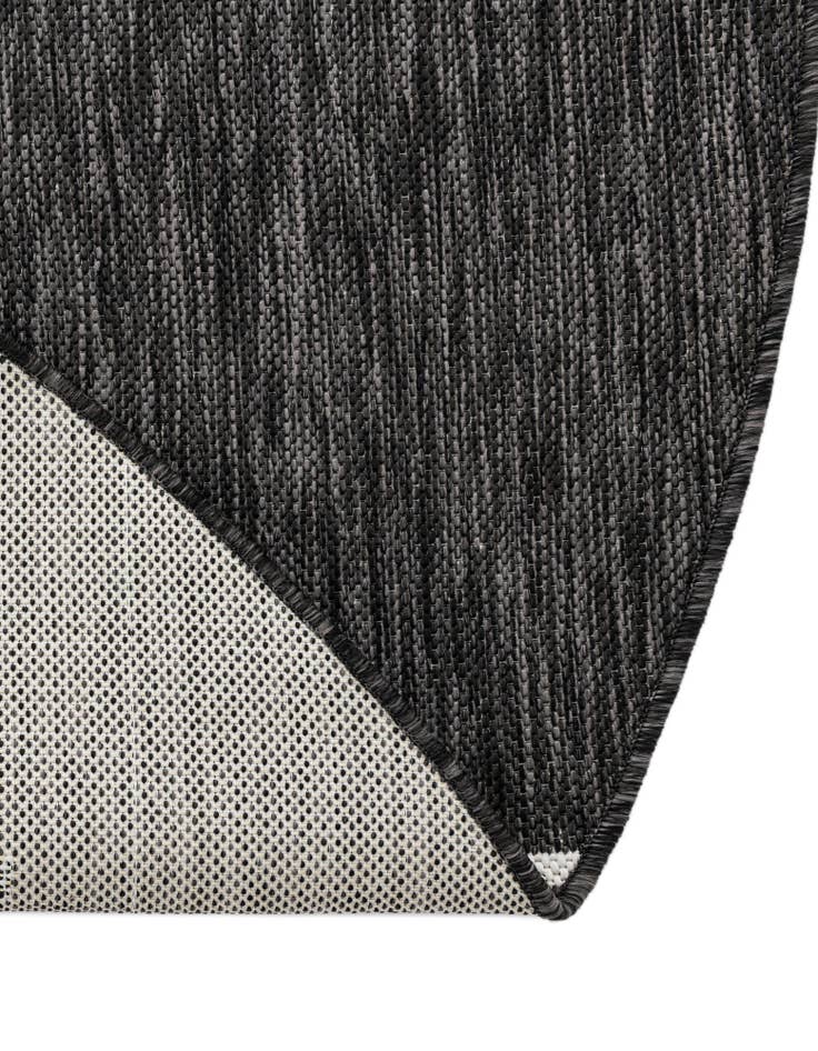 Detail image of 6' x 6'  Washable Modern Indoor / Outdoor Round Rug