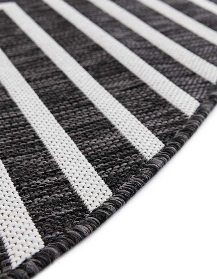 Detail image of 13' x 13' Easy-Clean Modern Indoor / Outdoor Round Rug