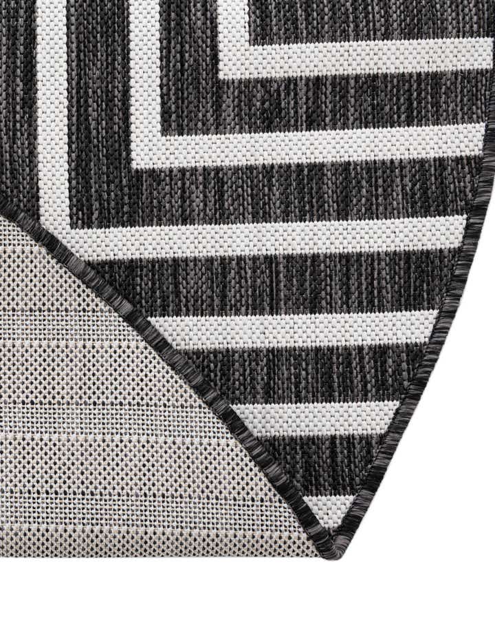 10' x 10' Easy-Clean Modern Indoor / Outdoor Round Rug