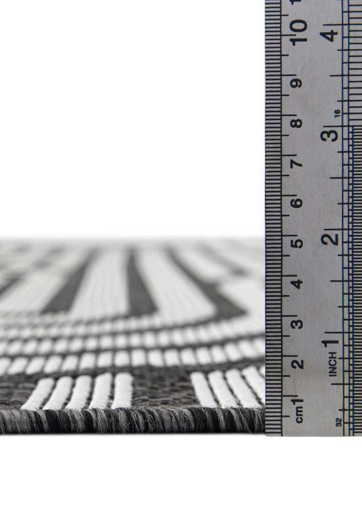 3' x 3' Easy-Clean Modern Indoor / Outdoor Round Rug