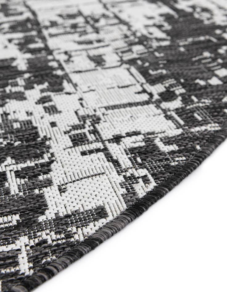 Detail image of 12' x 12' Easy-Clean Modern Indoor / Outdoor Round Rug