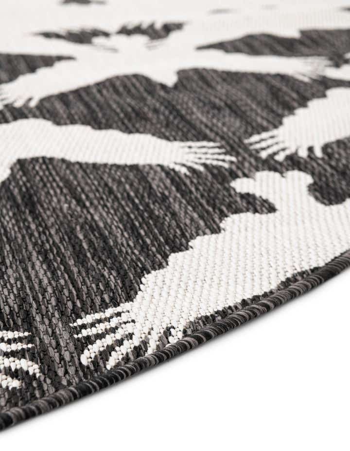 10' x 10' Easy-Clean Modern Indoor / Outdoor Round Rug