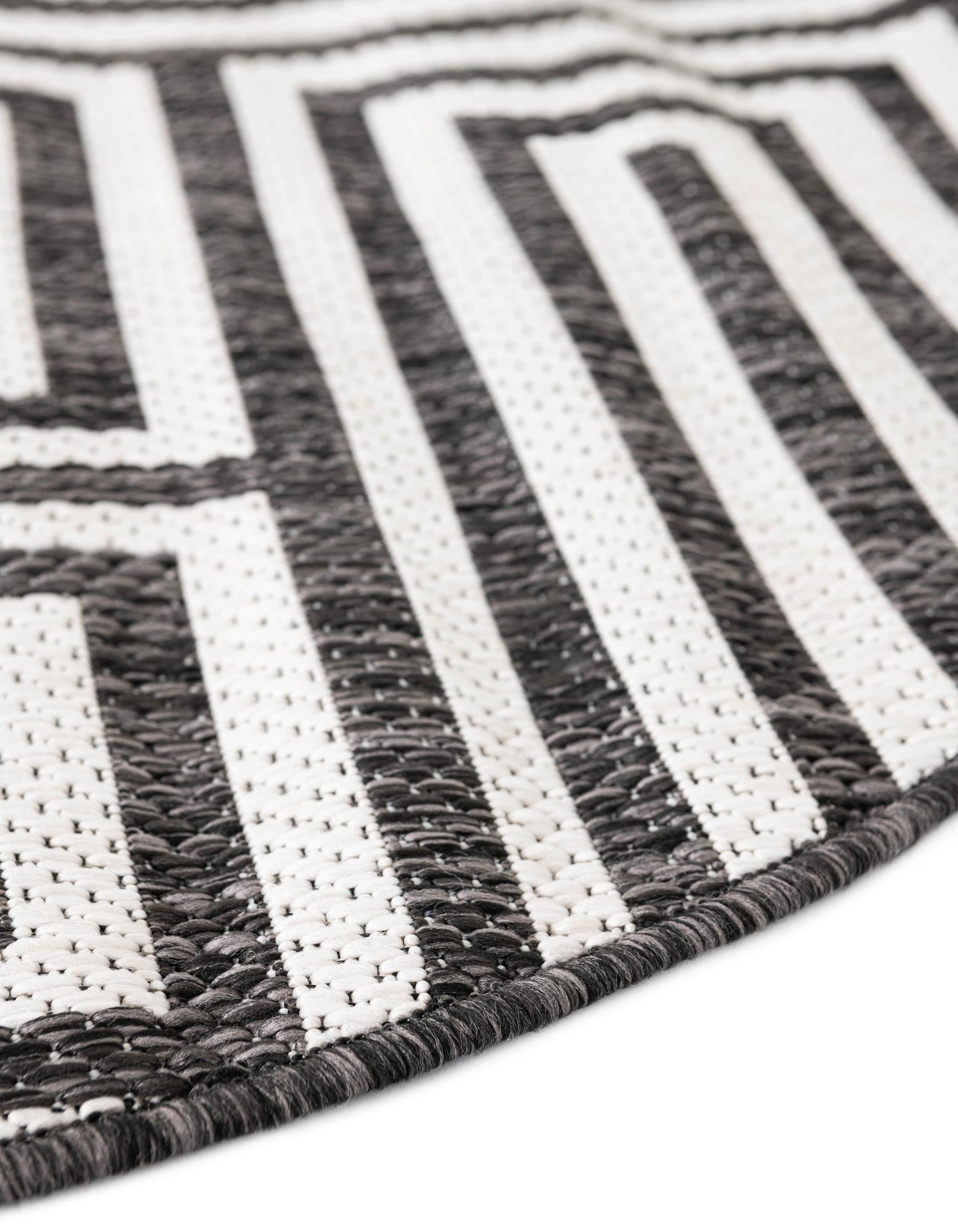13' x 13' Easy-Clean Modern Indoor / Outdoor Round Rug
